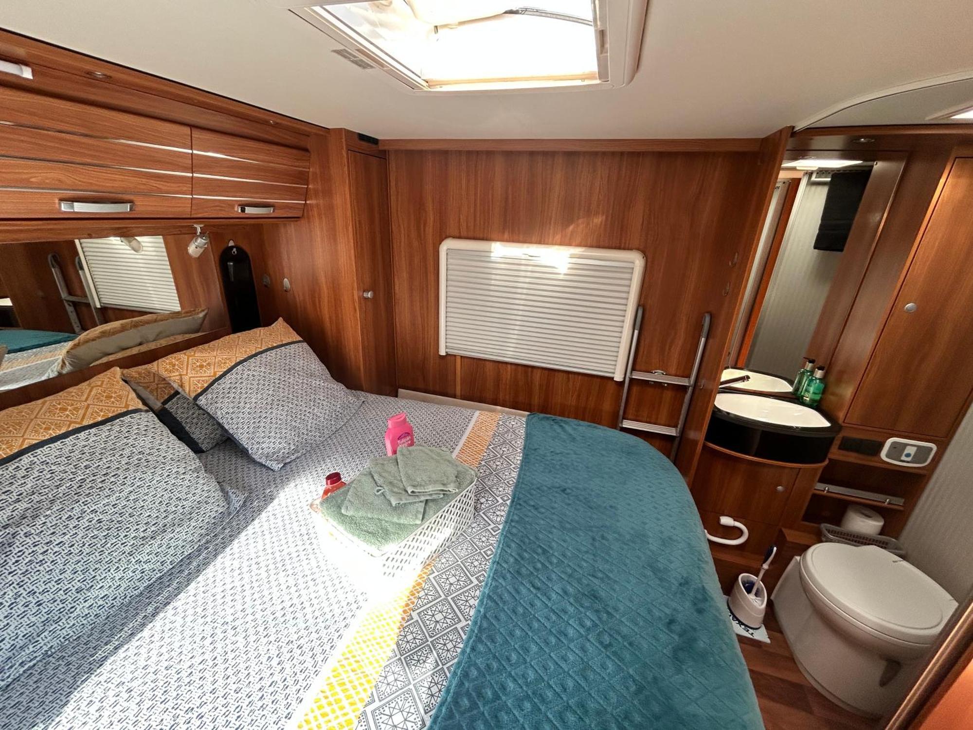 Terrain De Loisirs En Plein Centre De Lievin Camping Car 外观 照片