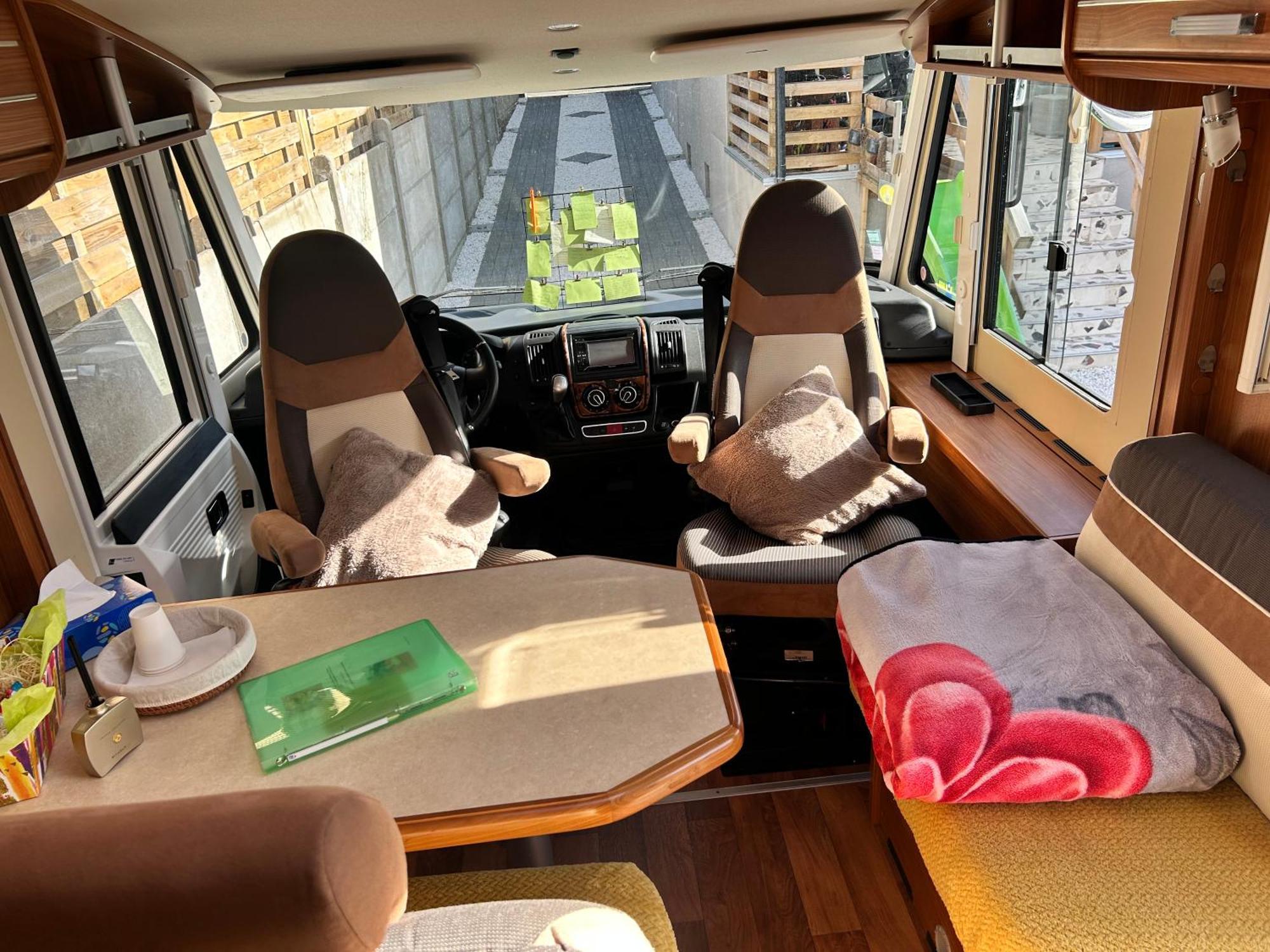 Terrain De Loisirs En Plein Centre De Lievin Camping Car 外观 照片